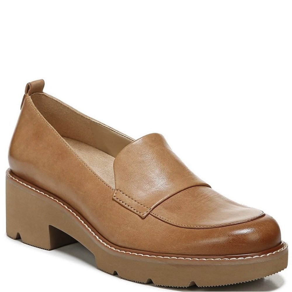 Naturalizer Darry Loafer - Size 8 (Toffee)